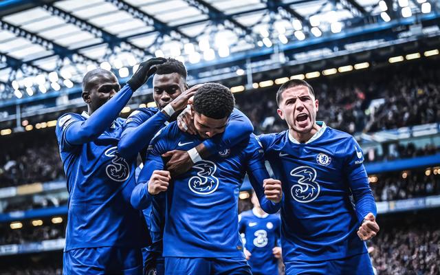 包含偏差之路：强队之间平局白热化！的词条