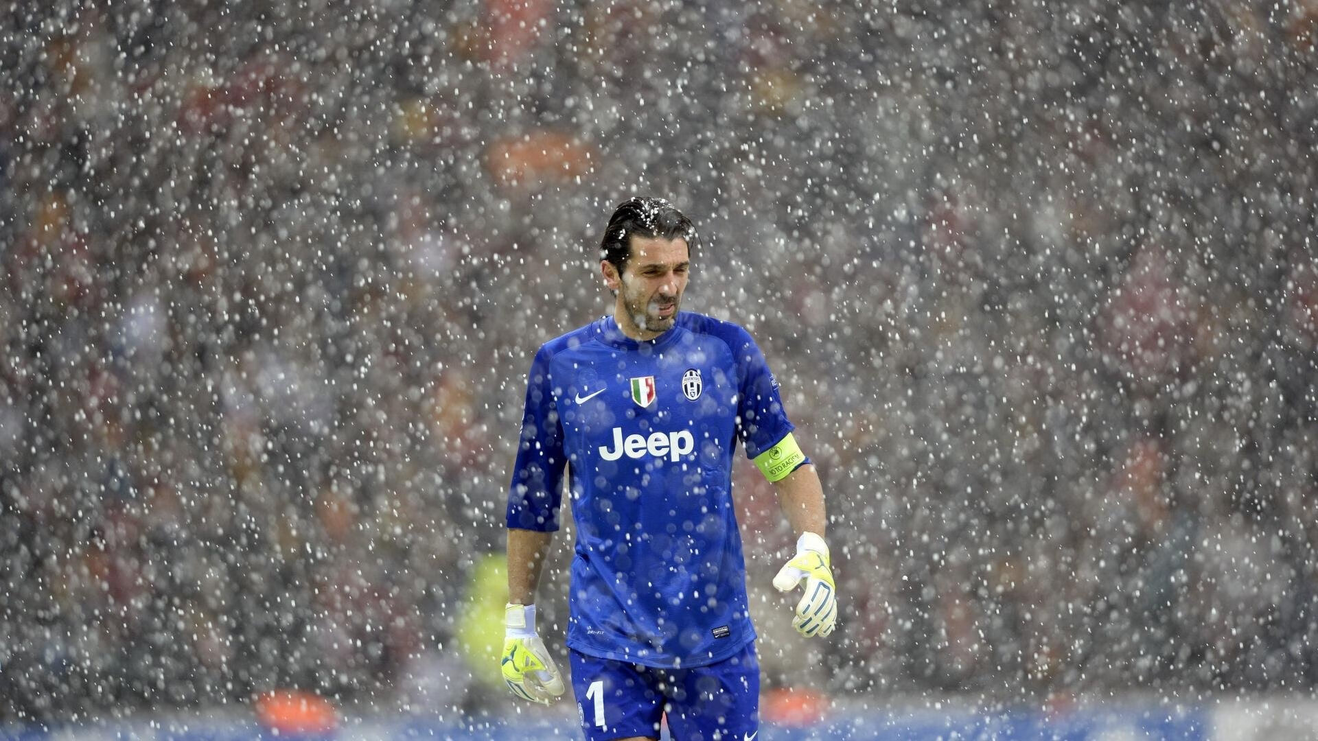 萨拉赫重返赛场，表现优异首场状态出色，美国队观众沸腾！赢得满堂喝彩