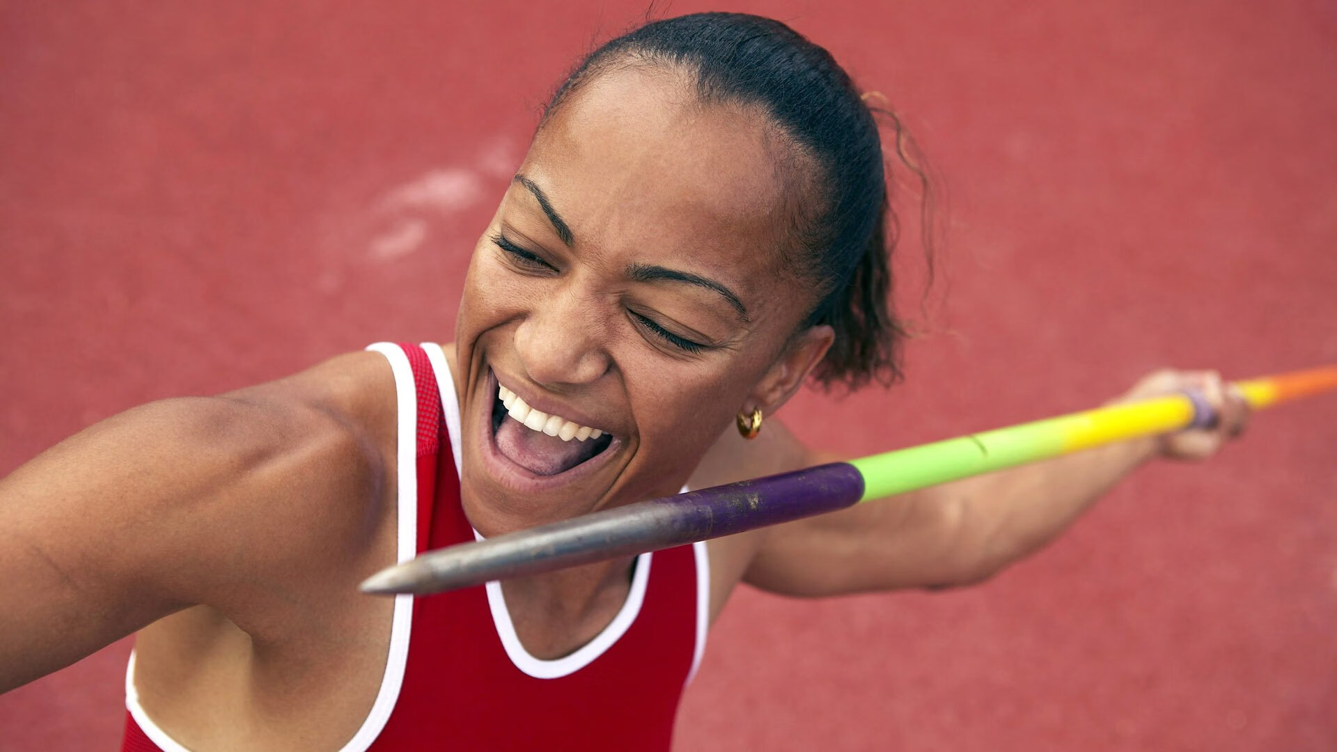 足球赛场焦点！阿根廷队对阵克罗地亚队，年轻新星表现惊艳，未来可期